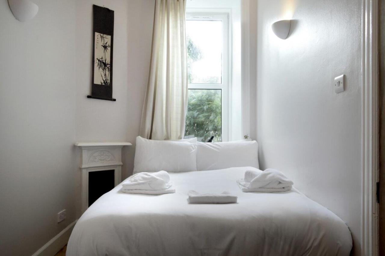 Central And Spacious 2 Bedroom Flat With Garden Edinburgh Exterior photo