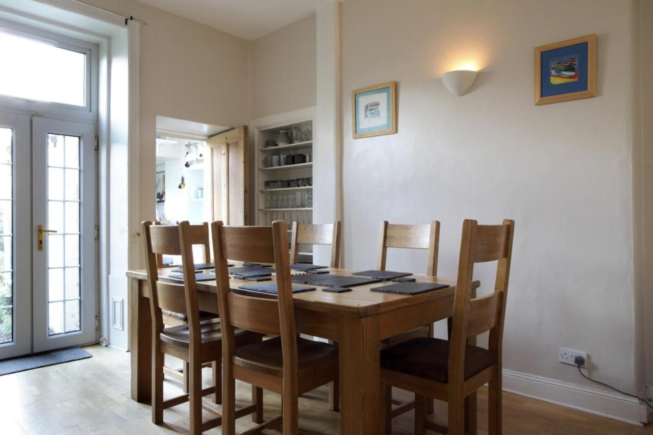 Central And Spacious 2 Bedroom Flat With Garden Edinburgh Exterior photo